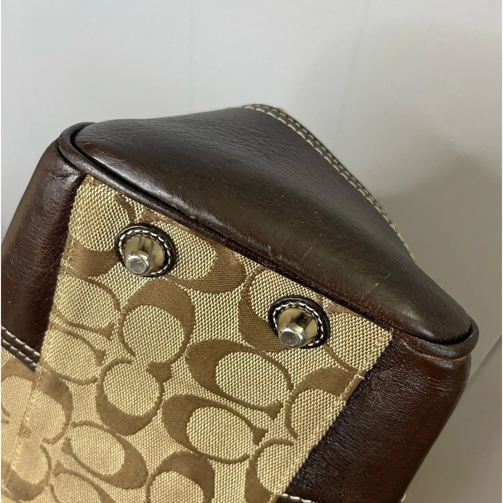 Coach Signature Hampton Carry All Tote/Shoulder Bag - Picture 5 of 7